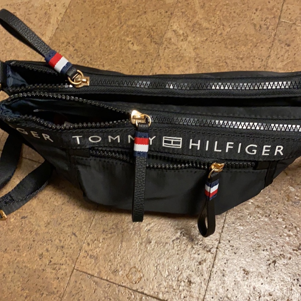 Women’s Tommy Hilfiger Handbag
